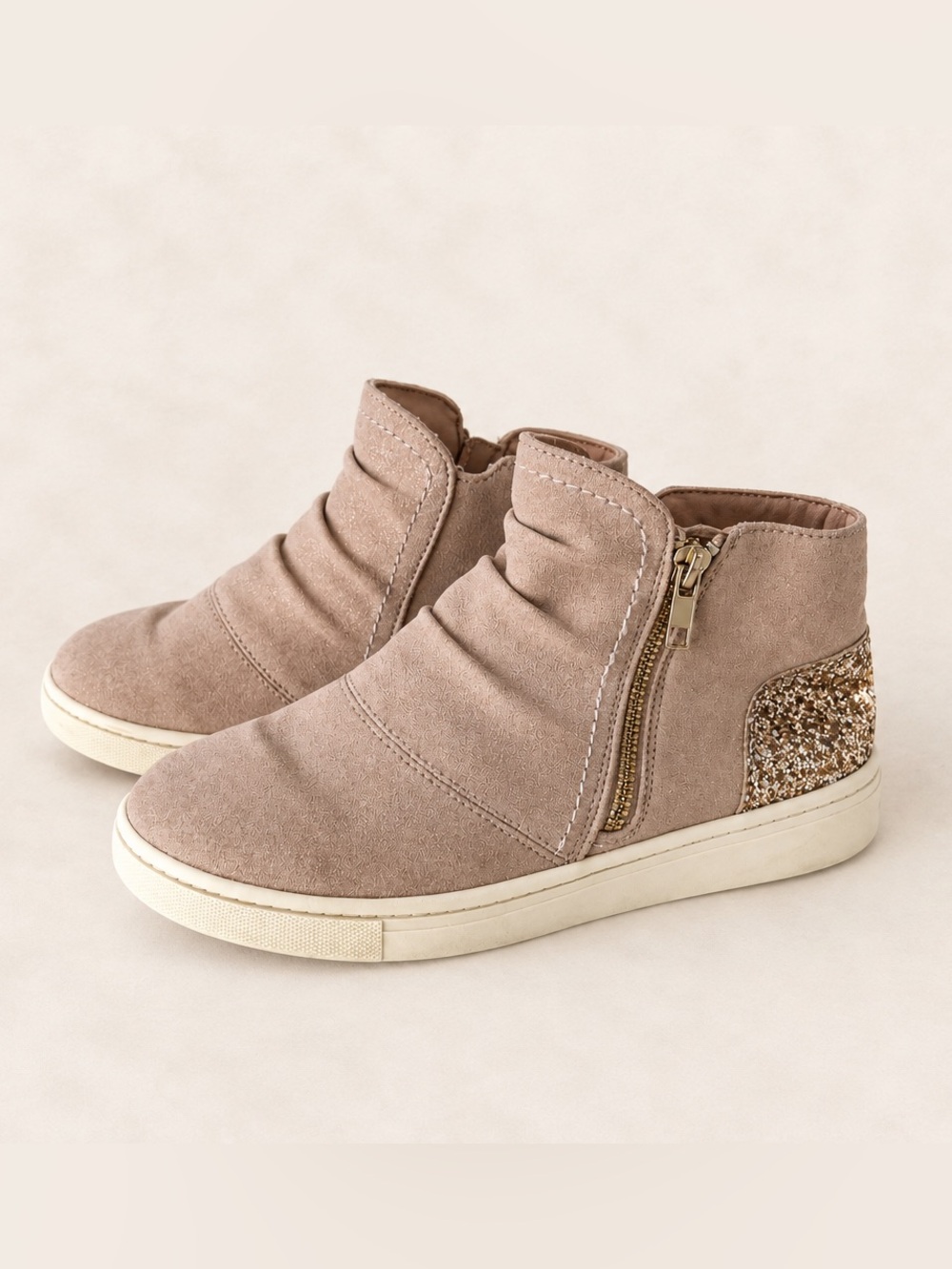 Olive & Edie Youth Girls Taupe Slip-On Ankle Boots with Glitter Accent / Fall